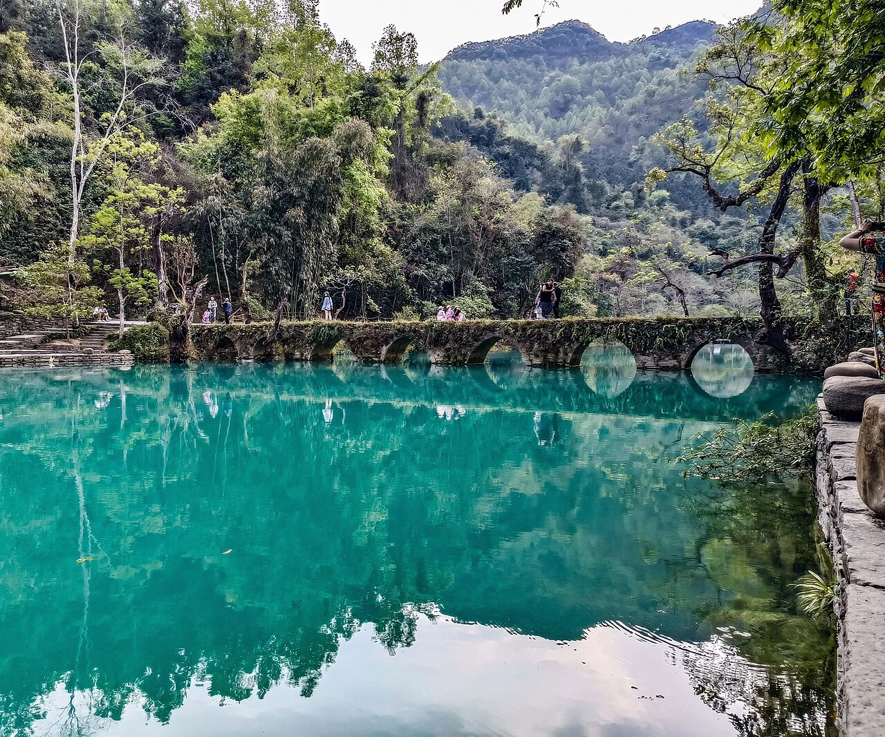 荔波小七孔还是黄果树：有限时间怎么选山水体验