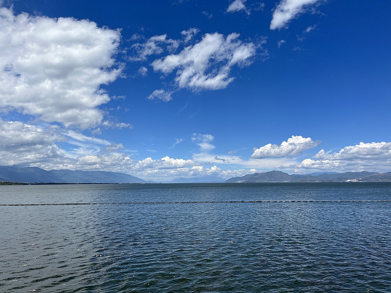 洱海湖景